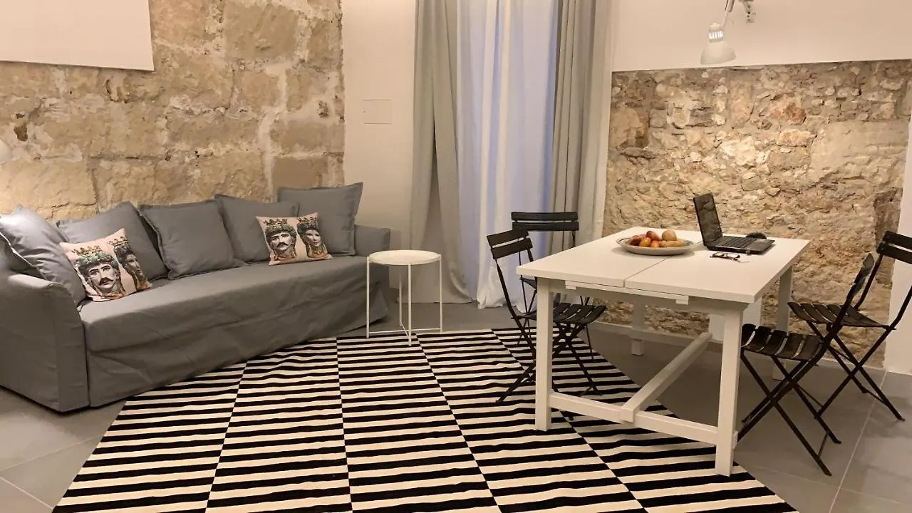 Casa Lunya location